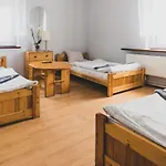 Pod Lipami Inn 3*