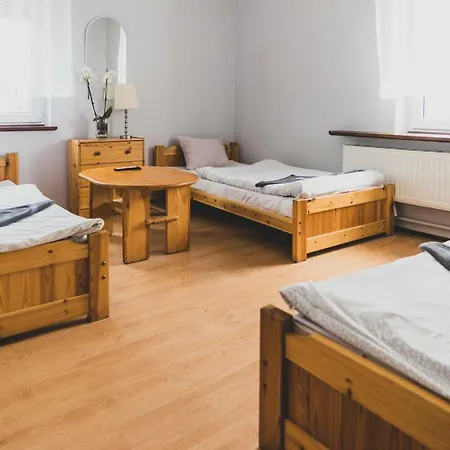 Pod Lipami Inn 3*