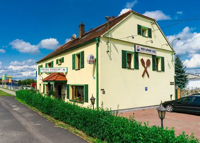 Pod Lipami 3* Lipno (Leszno)