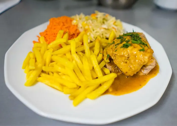 Pod Lipami Zajazd 3*