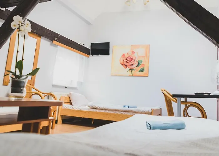 Zajazd Pod Lipami 3*